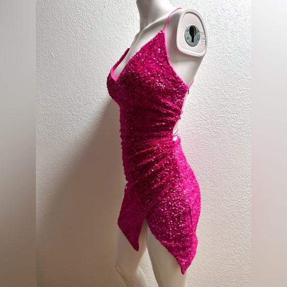 Primavera Couture 3896 - V-Neck Sequin Cocktail Dress. - Picture 3 of 7